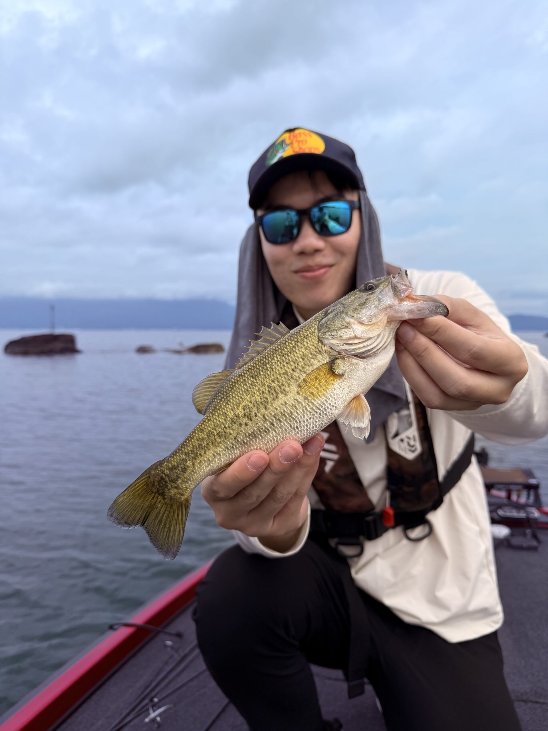Largemouth bass caught with a JBFA guide on Lake Biwa, 2026-07-11