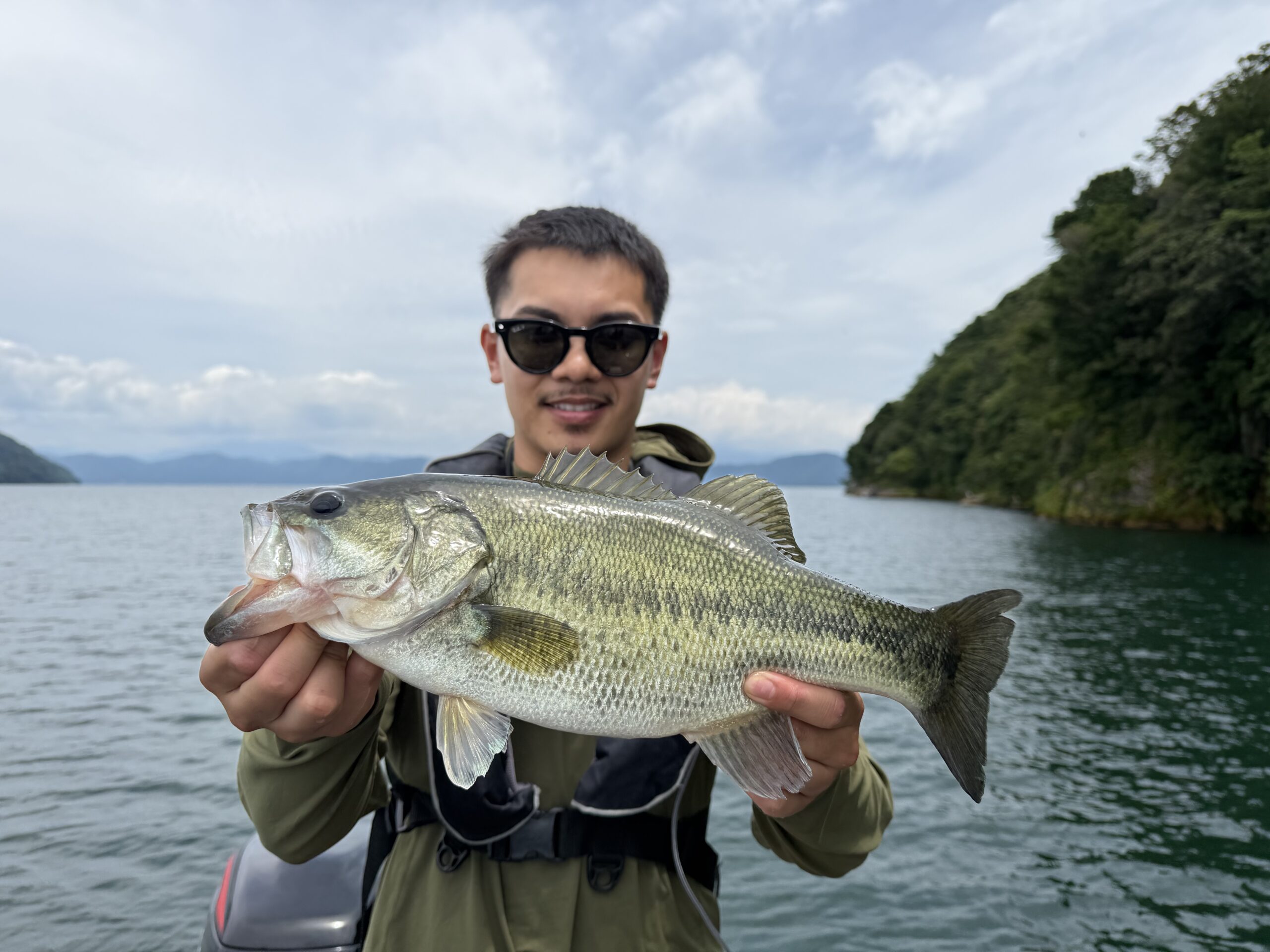 Largemouth bass caught with a JBFA guide on Lake Biwa, 2026-07-12