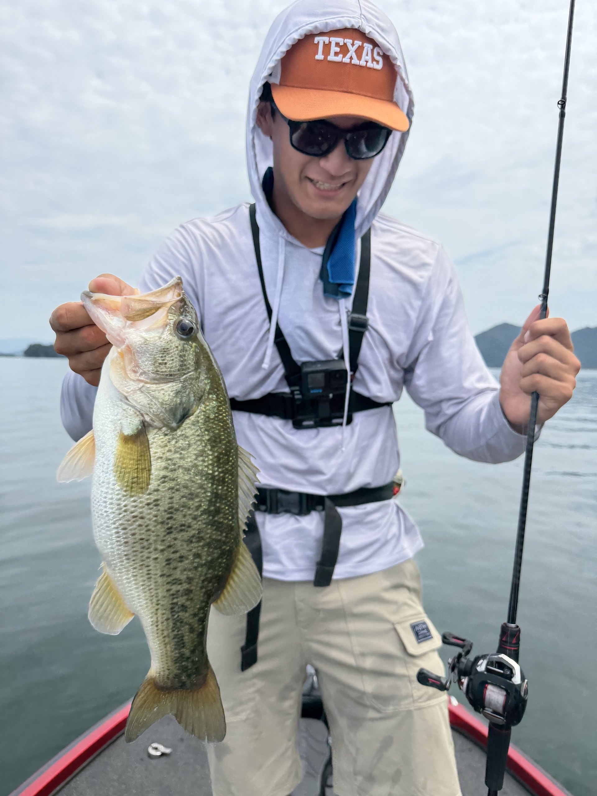 Largemouth bass caught with a JBFA guide on Lake Biwa, 2026-08-01