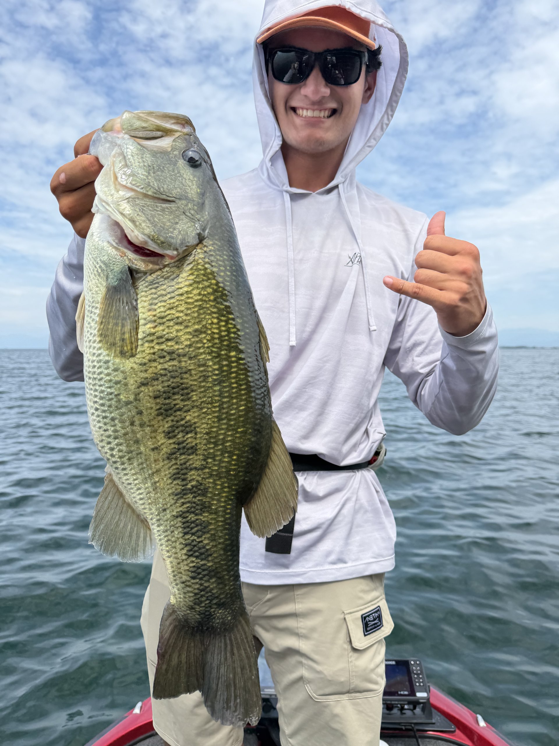 Largemouth bass caught with a JBFA guide on Lake Biwa, 2026-08-01