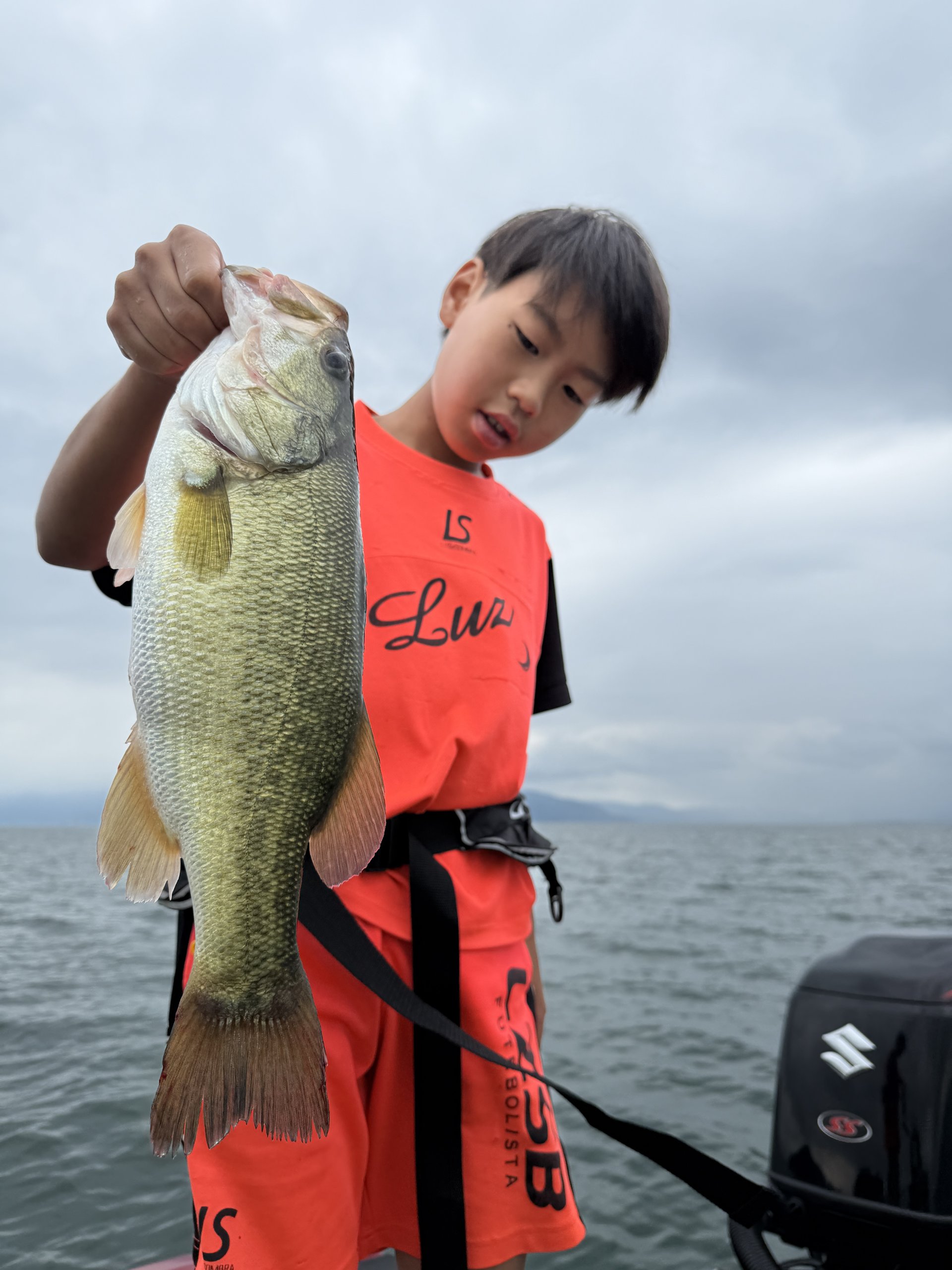 Largemouth bass caught with a JBFA guide on Lake Biwa, 2026-08-12