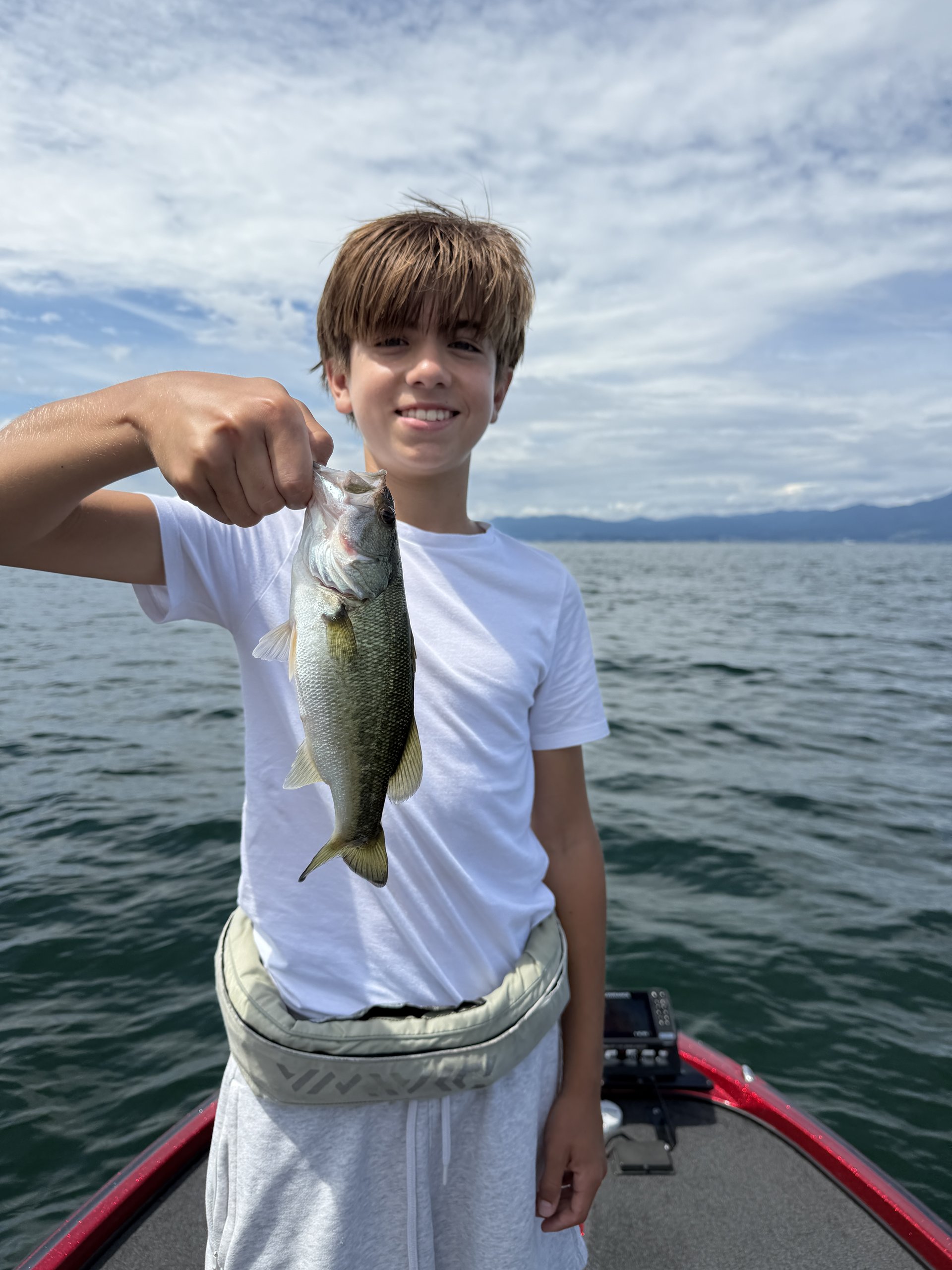 Largemouth bass caught with a JBFA guide on Lake Biwa, 2026-08-15