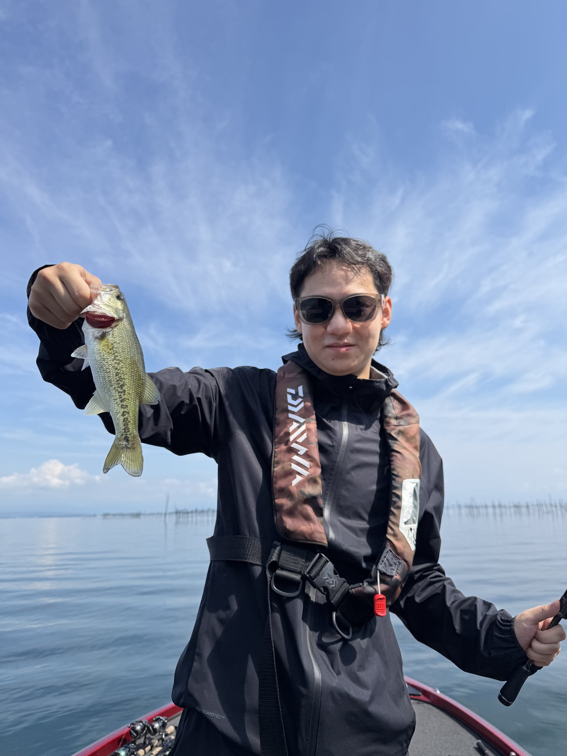 Largemouth bass caught with a JBFA guide on Lake Biwa, 2026-08-22