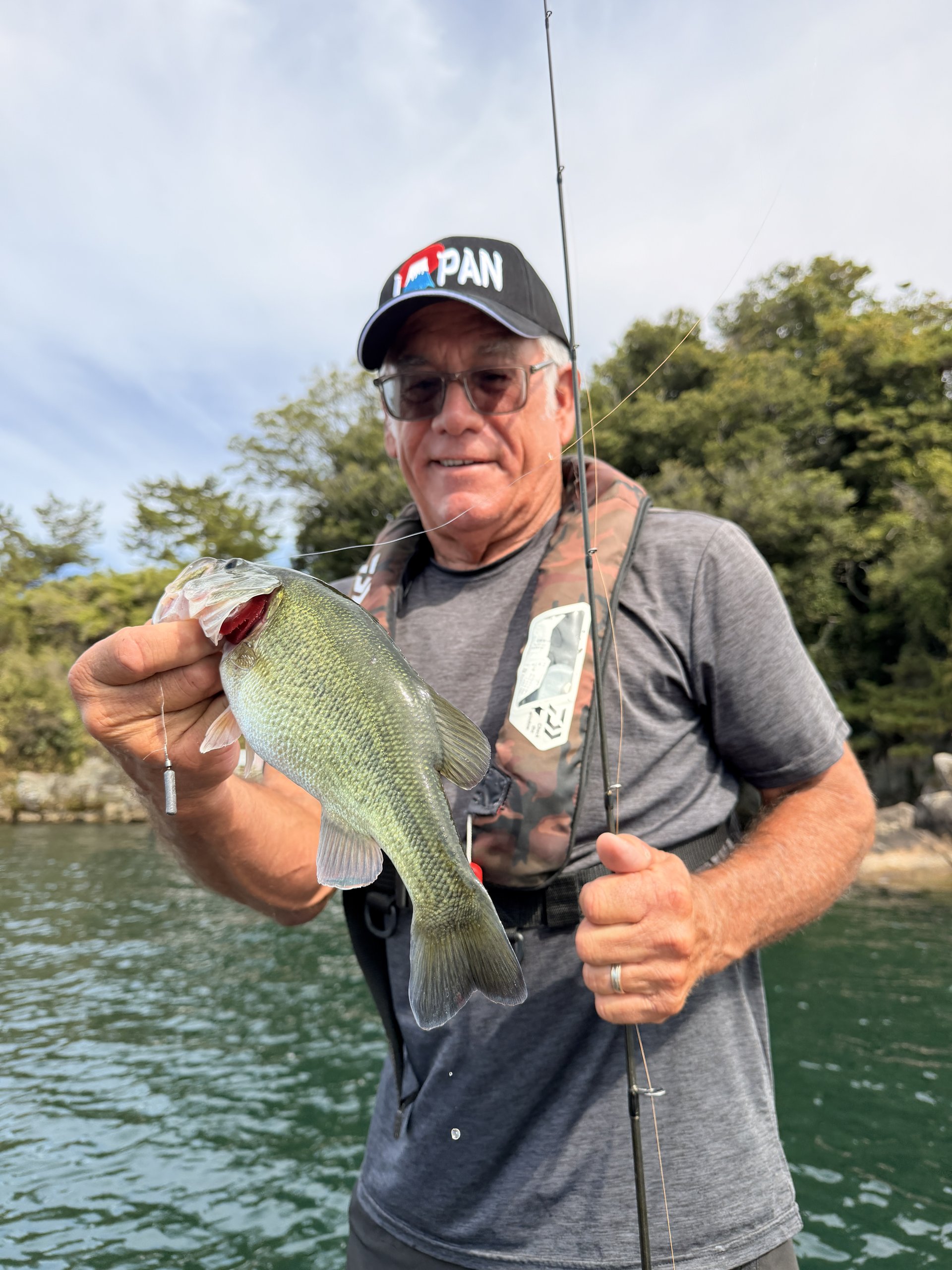 Largemouth bass caught with a JBFA guide on Lake Biwa, 2026-08-26