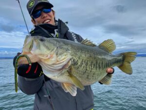Lake Biwa largemouth bass caught on a heavy neko rig