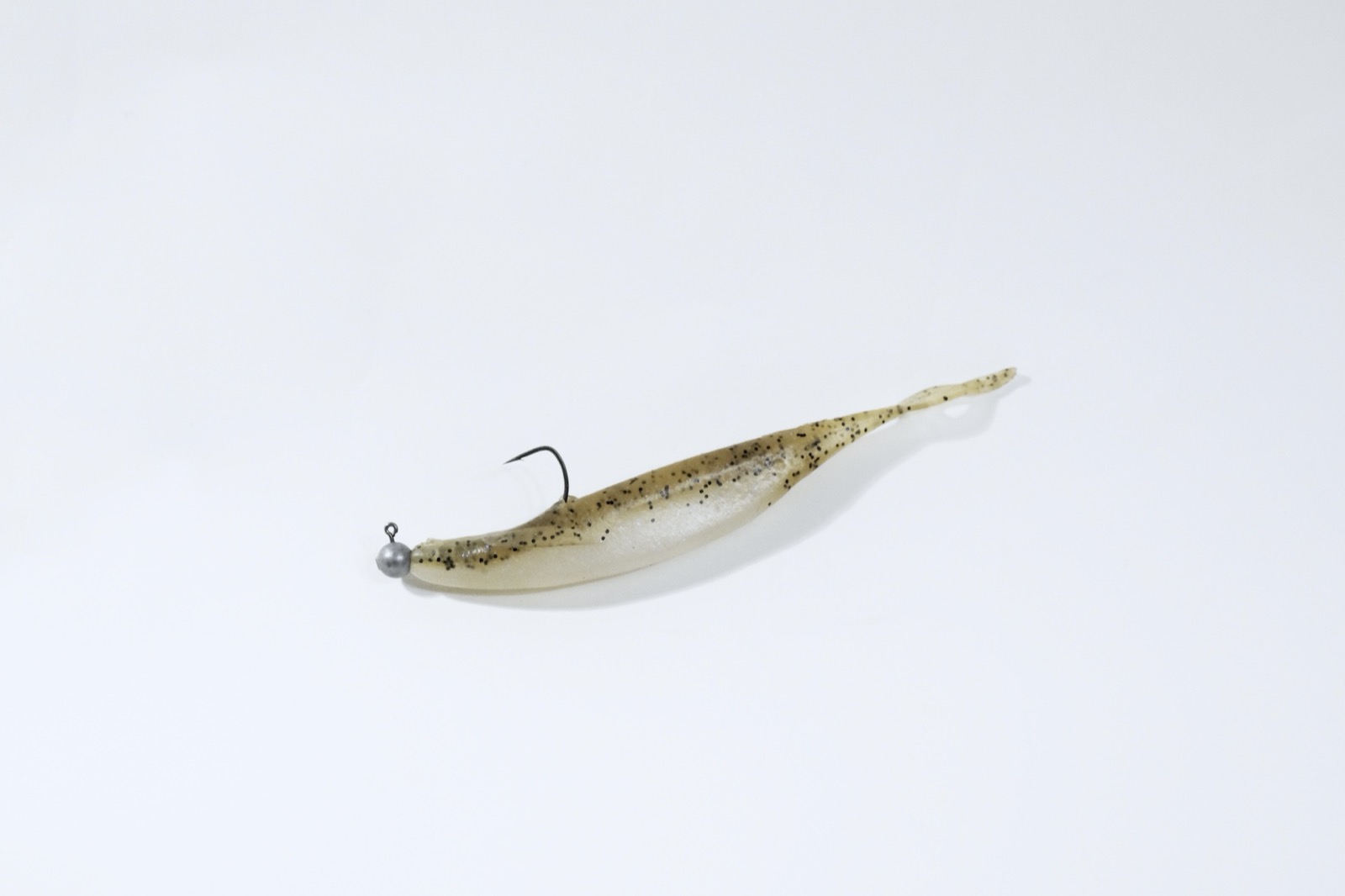 Sakamata Shad rigged on a Gamakatsu Horizon Head LG jighead for mid-strolling